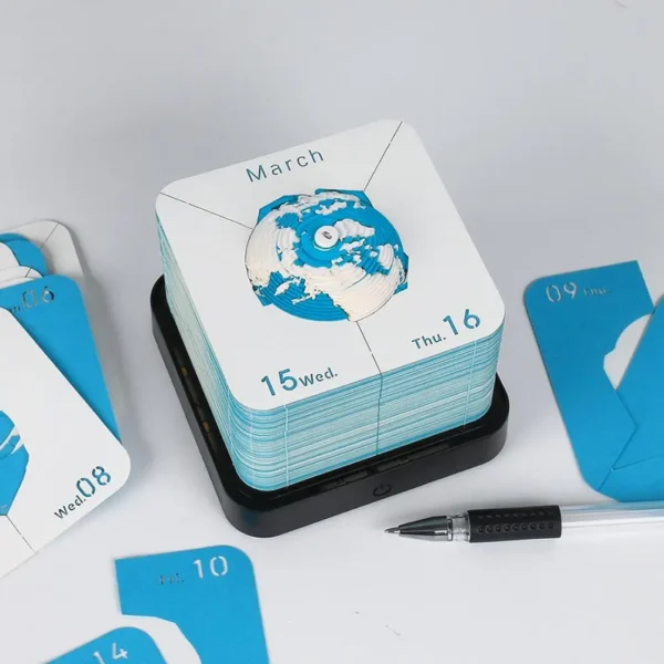 3D 2025 Year Calendar with Blue Earth Astronauts - Image 4